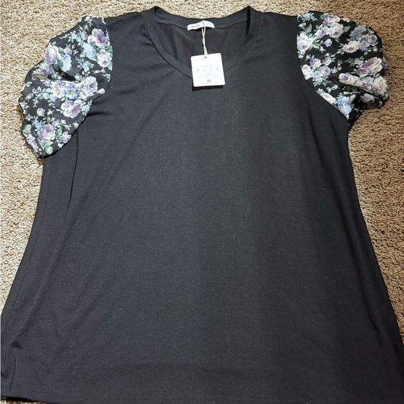 NWT bundle of 3 tops XXL - Picture 8 of 9